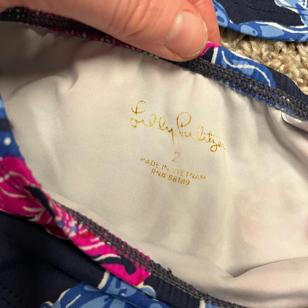 Lilly Pulitzer 2T swimsuit rashguard 2 piece - Picture 4 of 11